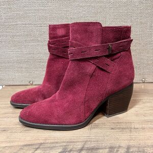 NATURALIZER Fenya Red Wine Suede Ankle Boots Adjustable Straps Heel Size 7W